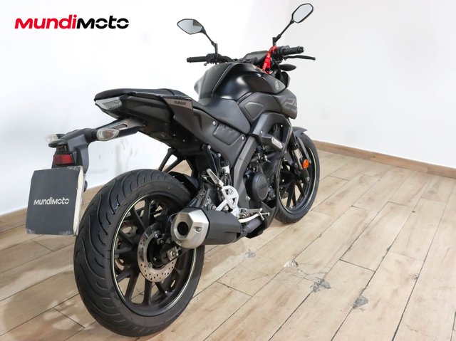 YAMAHA MT 125