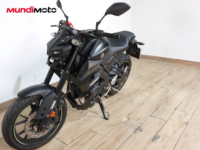 YAMAHA MT 125