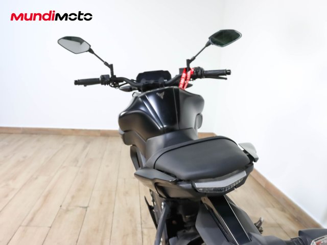 YAMAHA MT 125