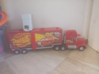 Camión Mack Cars Rayo McQueen