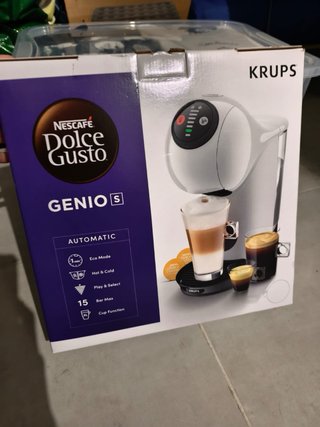 Cafetera Dolce Gusto Genio S Blanca