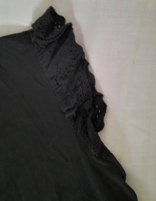 Conjunto floral negro y blanco