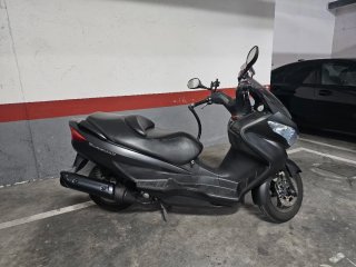 Suzuki Burgman 125 Executive 2012