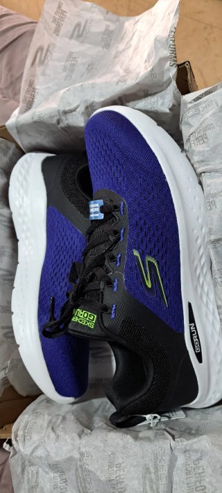 Zapatillas gorun skechers talla 43