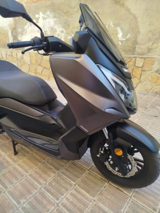 Escúter 125cc Gris Automático
