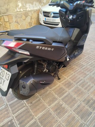 Escúter 125cc Gris Automático