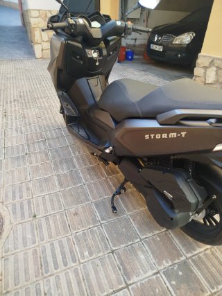 Escúter 125cc Gris Automático