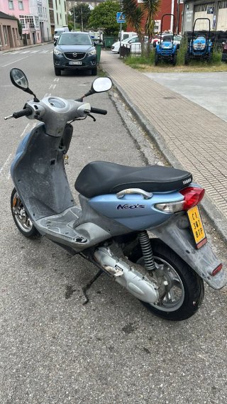 Yamaha Neos 50 Scooter Azul/Gris