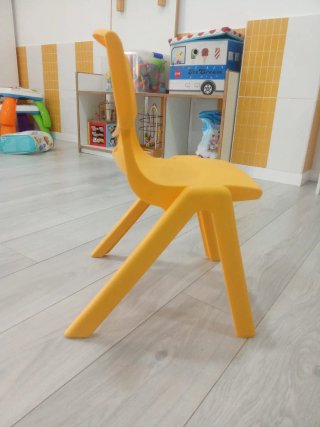 Silla escuela infantil amarilla.10e unidad