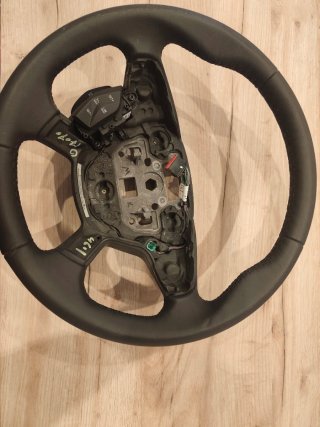 Volante Focus mk4 2012