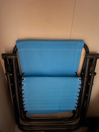 Silla plegable reclinable gris