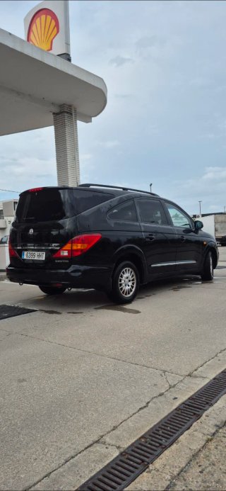 SsangYong Rodius 2012