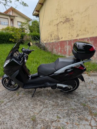 Peugeot Satelis RS 400 Scooter Negra