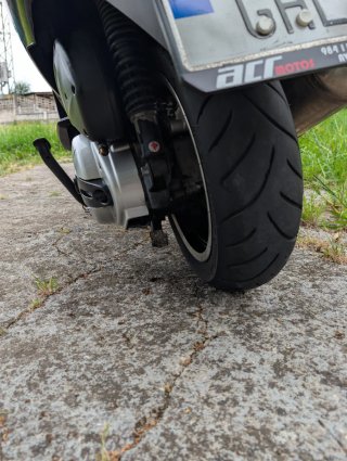 Peugeot Satelis RS 400 Scooter Negra