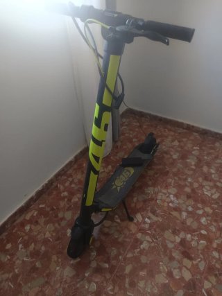 Patinete Eléctrico Edición Valentino Rossi