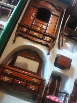 Mobili in legno casa delle bambole vintage