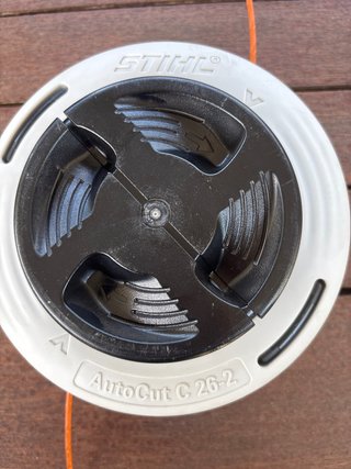 Cabezal con hilo STIHL AutoCut C 26-2