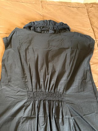 Vestido negro de verano con volantes