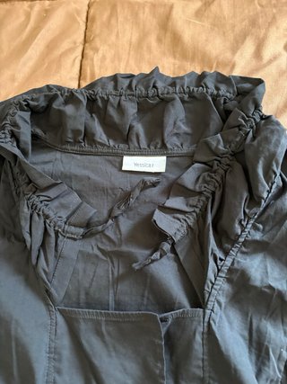Vestido negro de verano con volantes