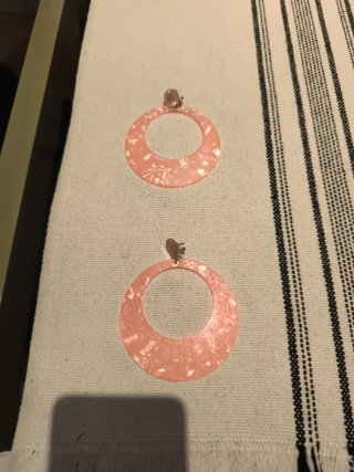 Pendientes grandes circulares rosa-salmón