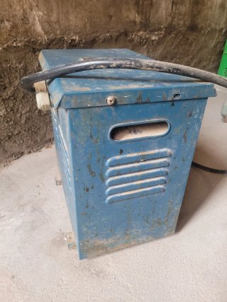 Transformador Polylux 380V a 220V