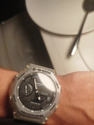 G-Shock GA-2100SKE Blanco Transparente