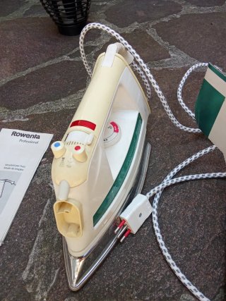 Ferro da stiro Rowenta Professional DE 811