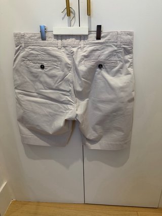 Bermudas Lester Beige. Talla 44