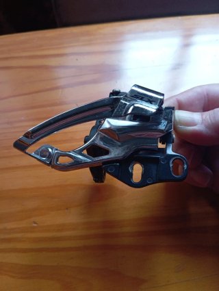 Desviador Shimano SLX FD-M675-E2