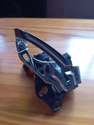 Desviador Shimano SLX FD-M675-E2