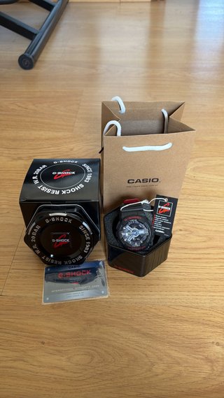 Reloj Casio G-Shock Negro y Rojo