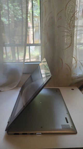 Lenovo Yoga 330-11IGM Convertible Laptop