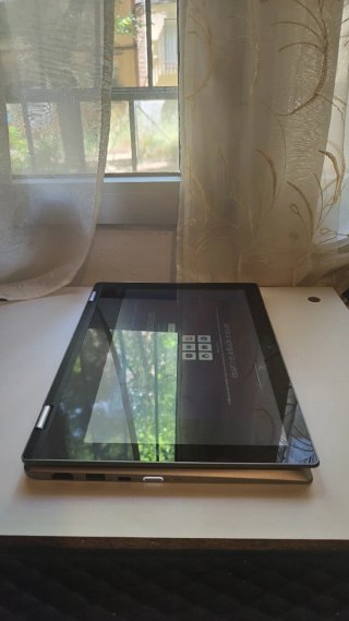 Lenovo Yoga 330-11IGM Convertible Laptop