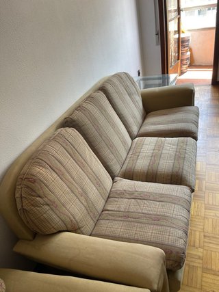 Regalo 3 sofás y mueble salón Vigo