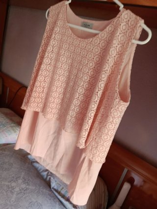 Top rosa encaje