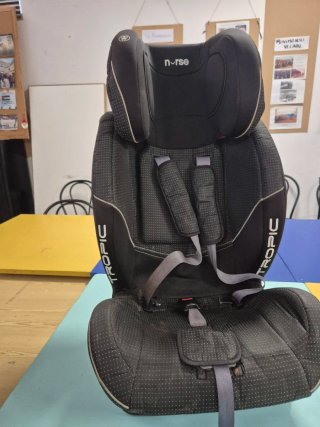 Silla coche Nurse Tropic Negra 15 euros