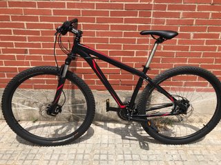 Bicicleta MTB Specialized