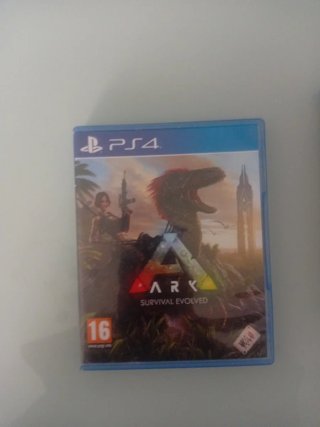 Fifa 22 y Ark: Survival Evolved PS4