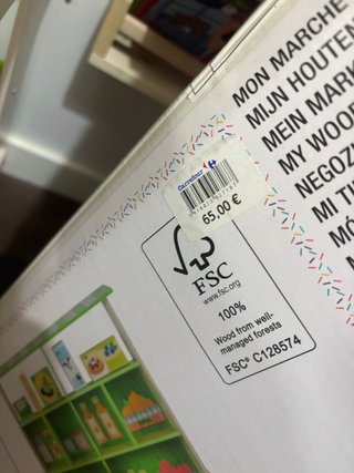 Mercado de madera infantil