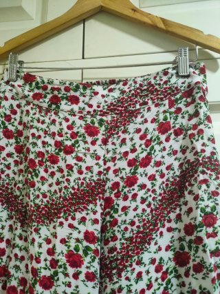 H&M - Pantalones de verano florales