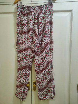 H&M - Pantalones de verano florales