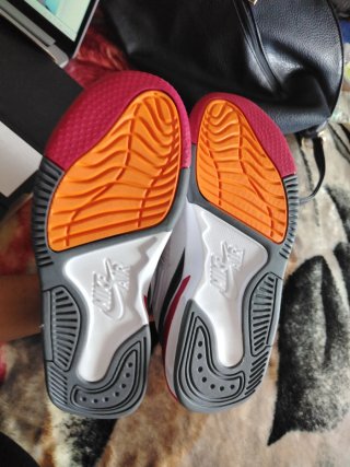 Jordan Max Aura 5 Zapatillas Blancas Rojas