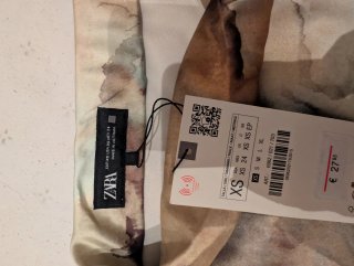 Falda Zara estampado acuarela nueva