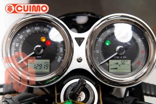 TRIUMPH BONNEVILLE T100