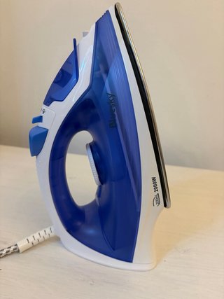 Ferro da stiro Bluesky 2000W