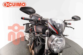 DUCATI MONSTER 821