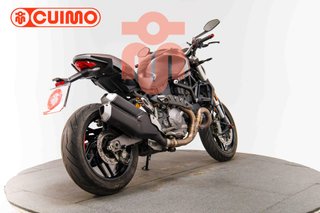 DUCATI MONSTER 821