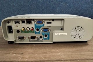 Proyector Epson EB-X39 3LCD 3500 limenes XGA