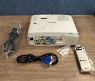 Proyector Epson EB-X39 3LCD 3500 limenes XGA