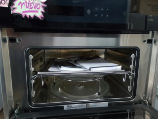 Horno Haier con microondas